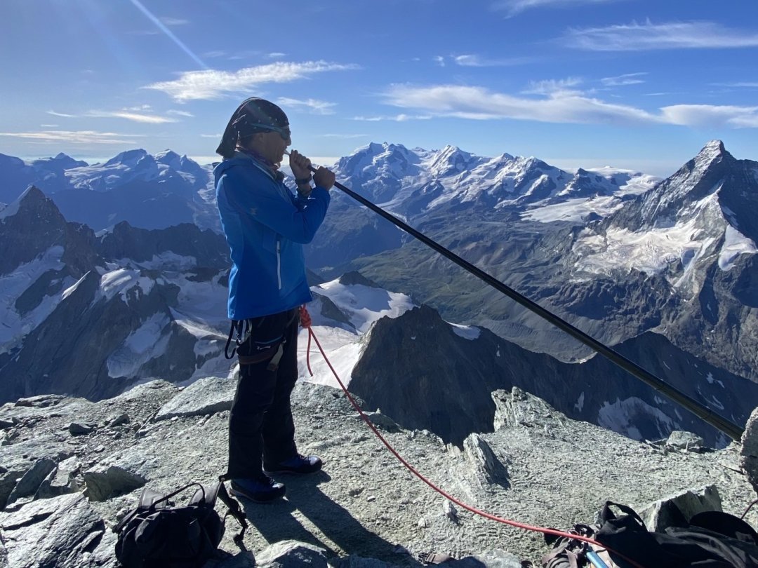 christophe sturzenegger - dent blanche - valais - swiss carbon alphorn